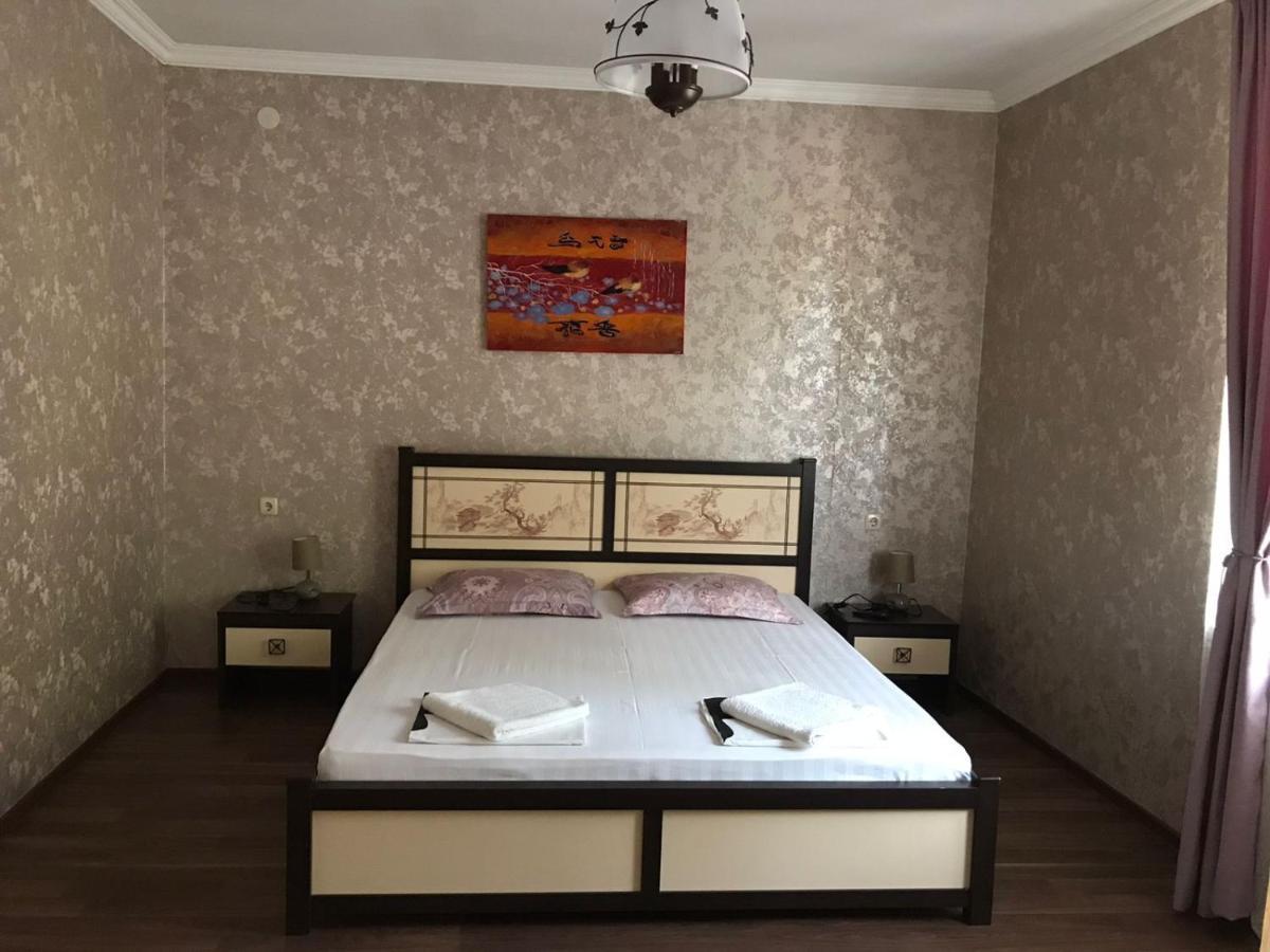 Гостевой Дом София 400 М До Моря Gagra Exterior foto