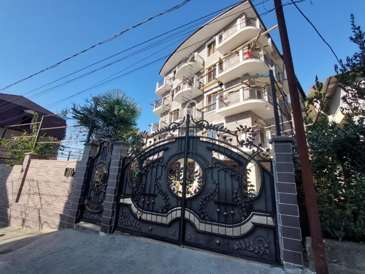 Гостевой Дом София 400 М До Моря Gagra Exterior foto